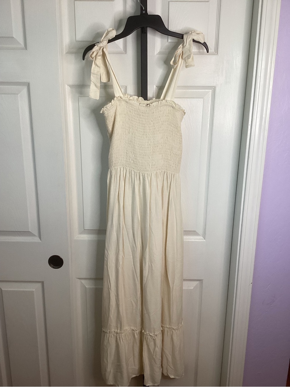Cream Smocked Bodice Maxi Dress with Tie Straps, size Medium, NWT